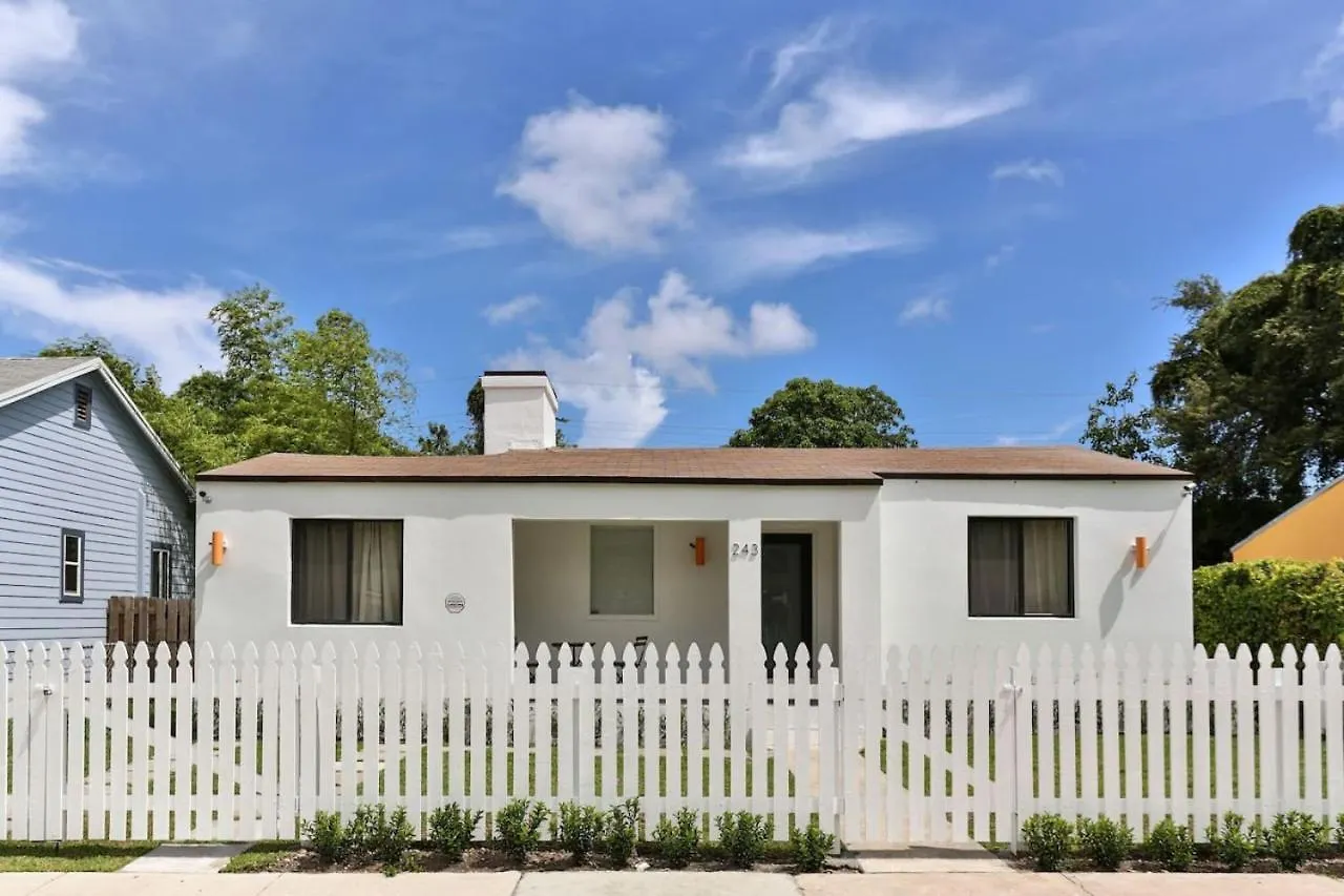 4bedrooms 2bathrooms Art District Contemporary Japanese Themed Holiday home