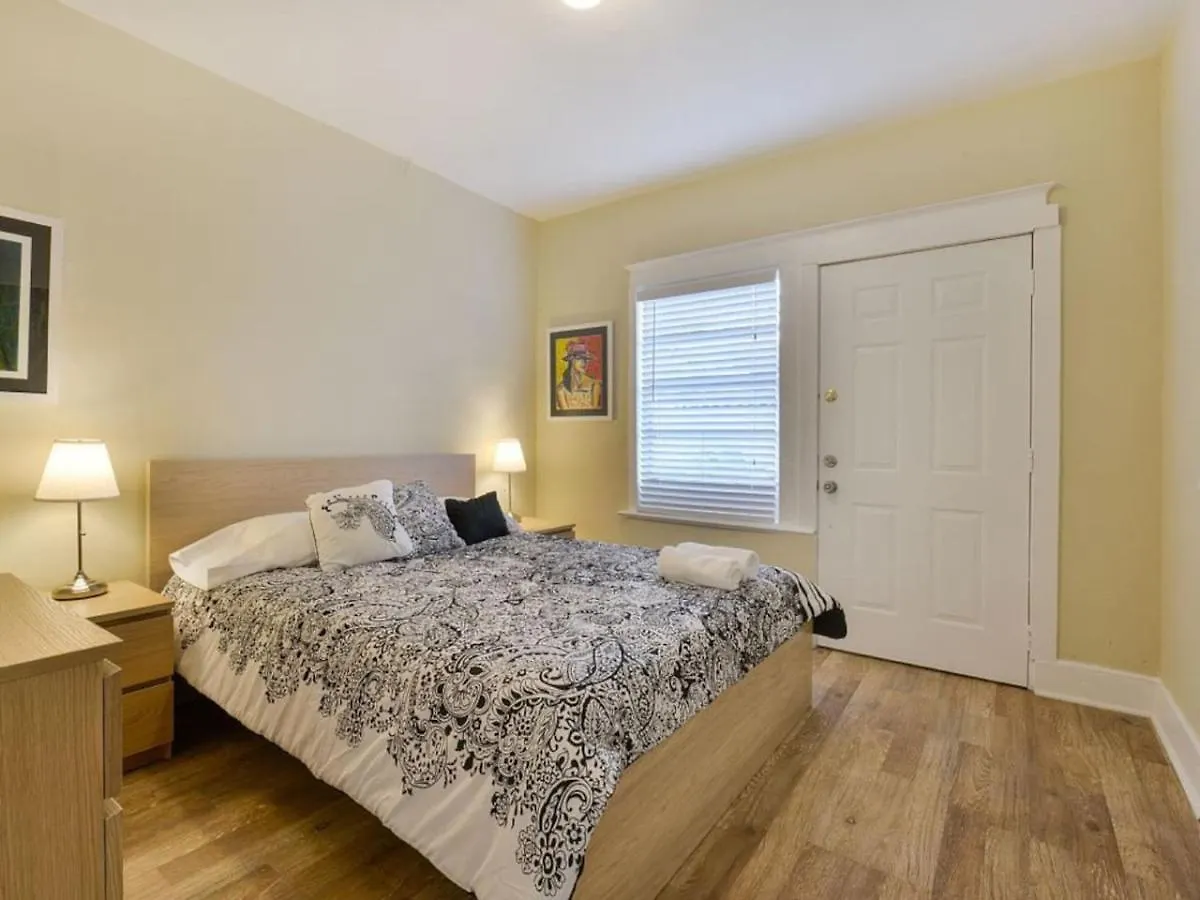 4bed2ba Historic Spacious Brickell With Hot Tub *