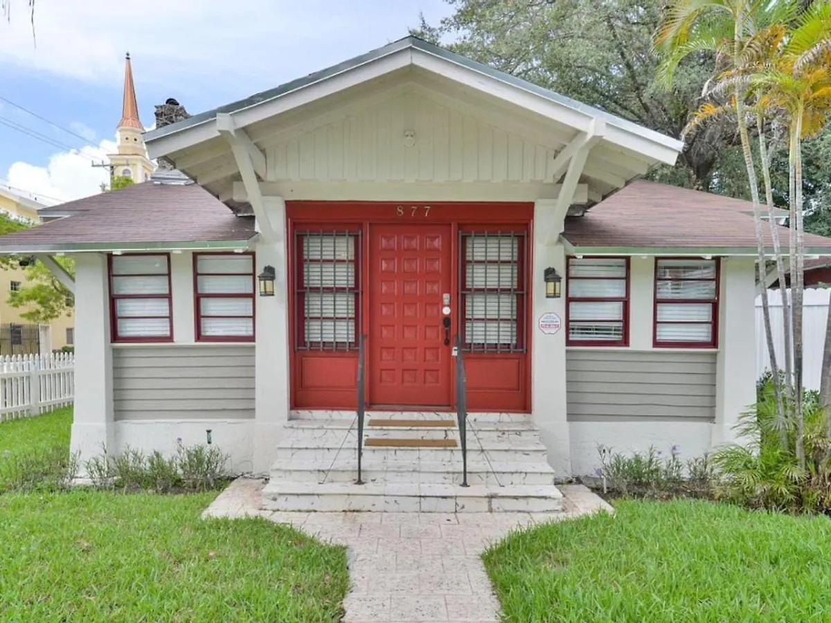 Holiday home 4bed2ba Historic Spacious Brickell With Hot Tub *