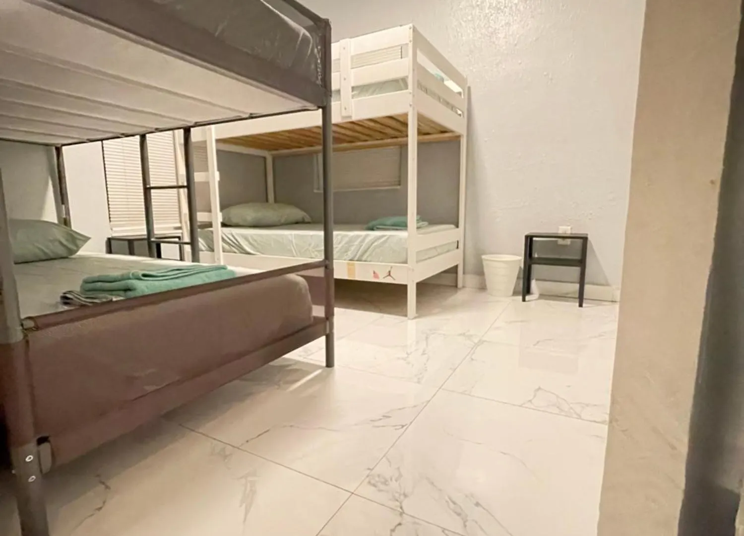 Ludge By Airport Hostel Miami
