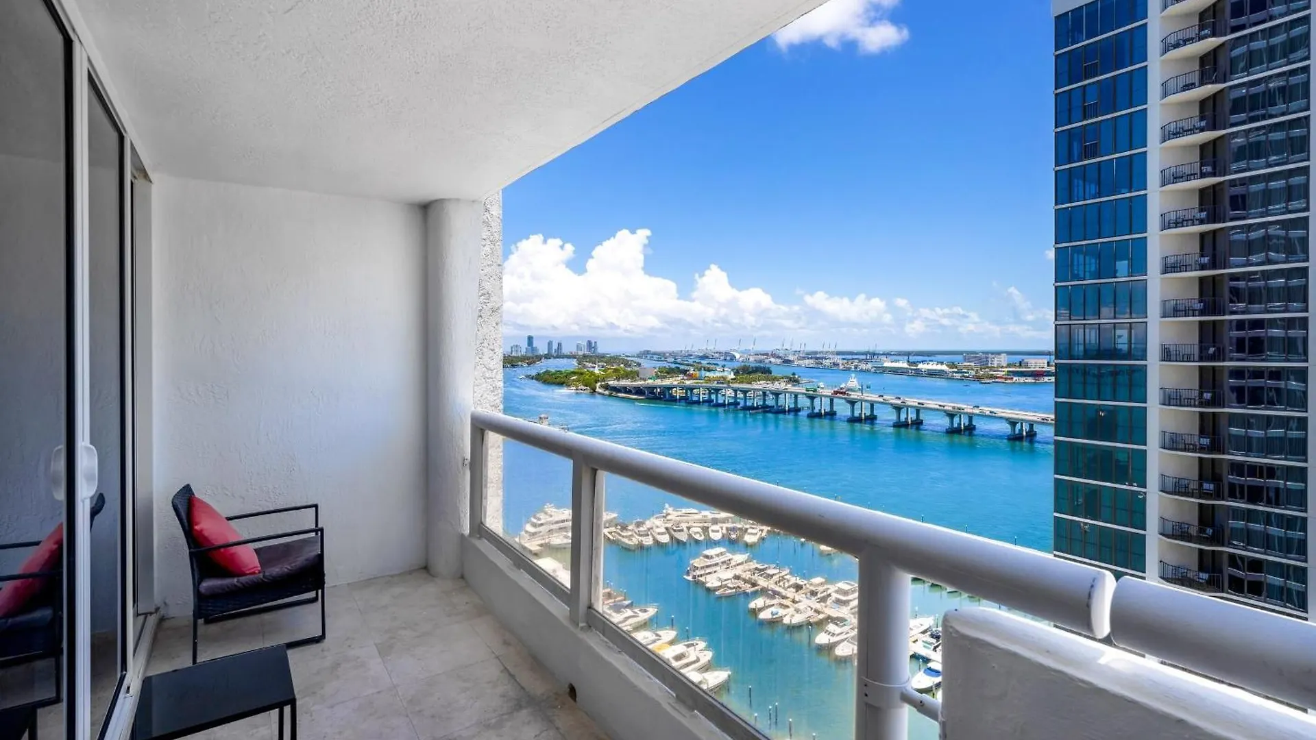 Heat Wave Biscayne Bay Miami