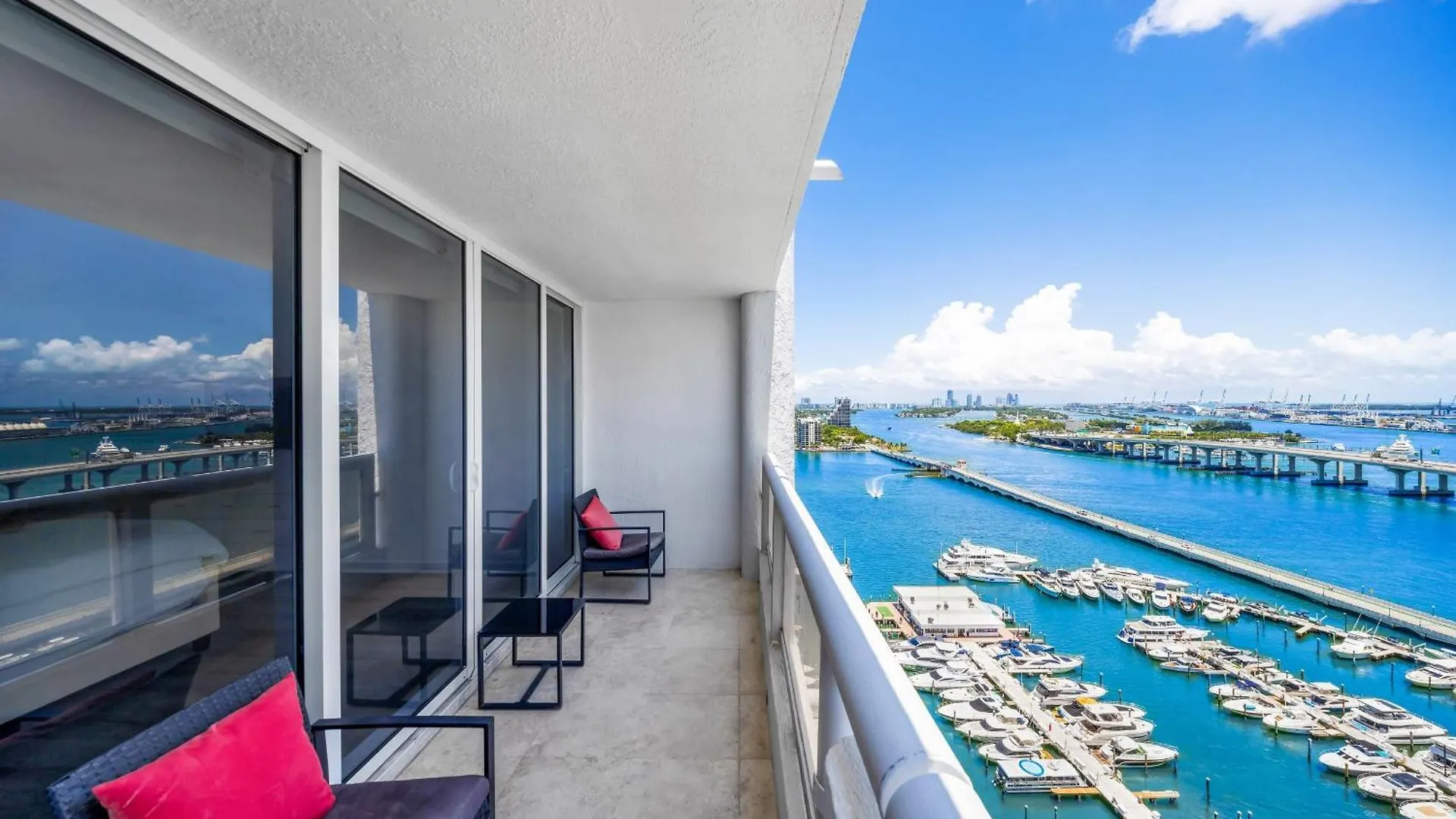 Heat Wave Biscayne Bay Miami