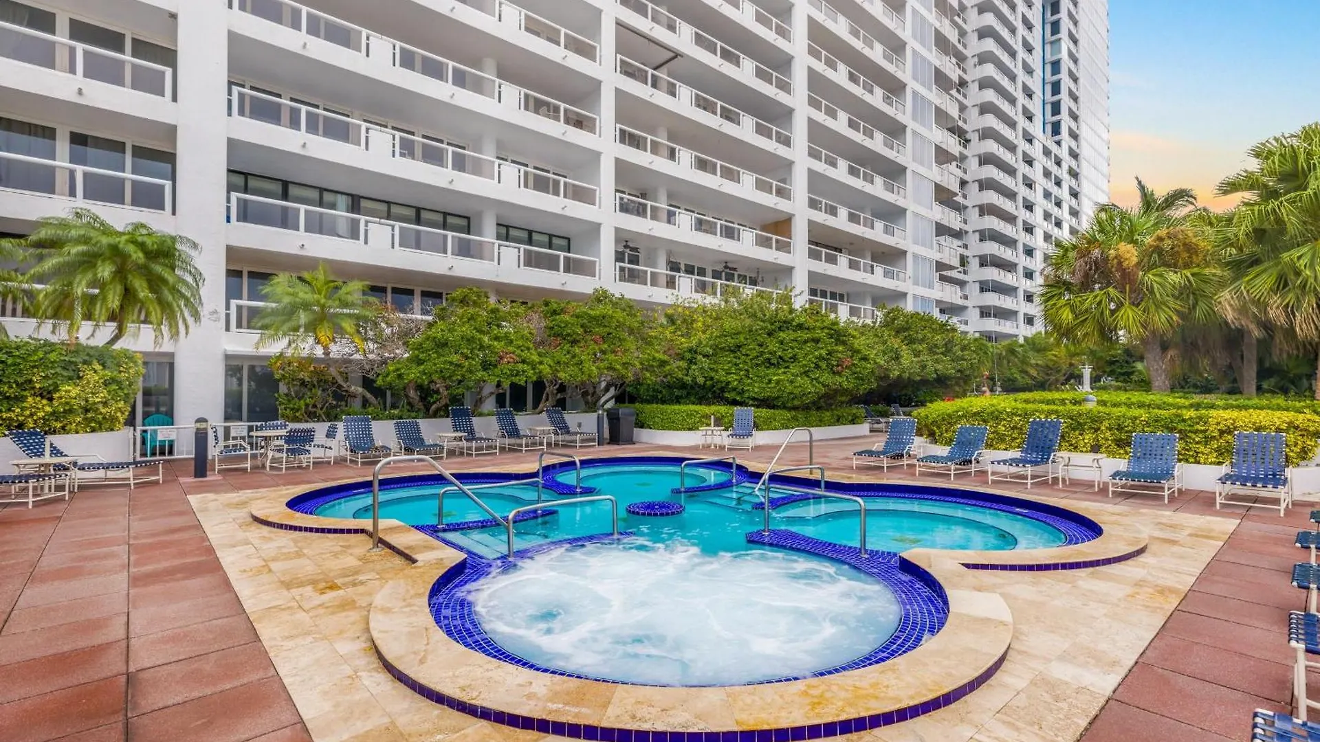 Heat Wave Biscayne Bay Holiday home