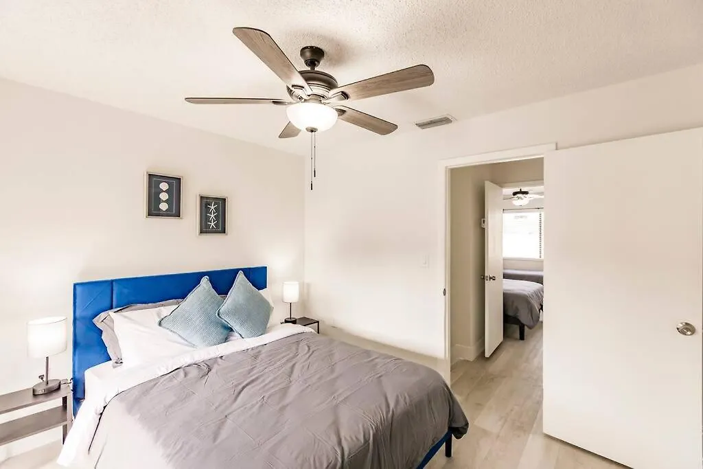 Oasis 7 Mins To Dolphin Mall Mia Ps4 Games Miami