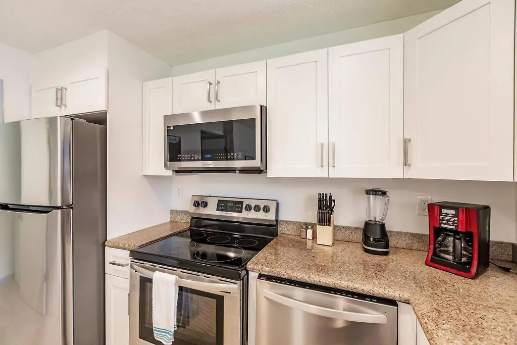 Apartment Oasis 7 Mins To Dolphin Mall Mia Ps4 Games