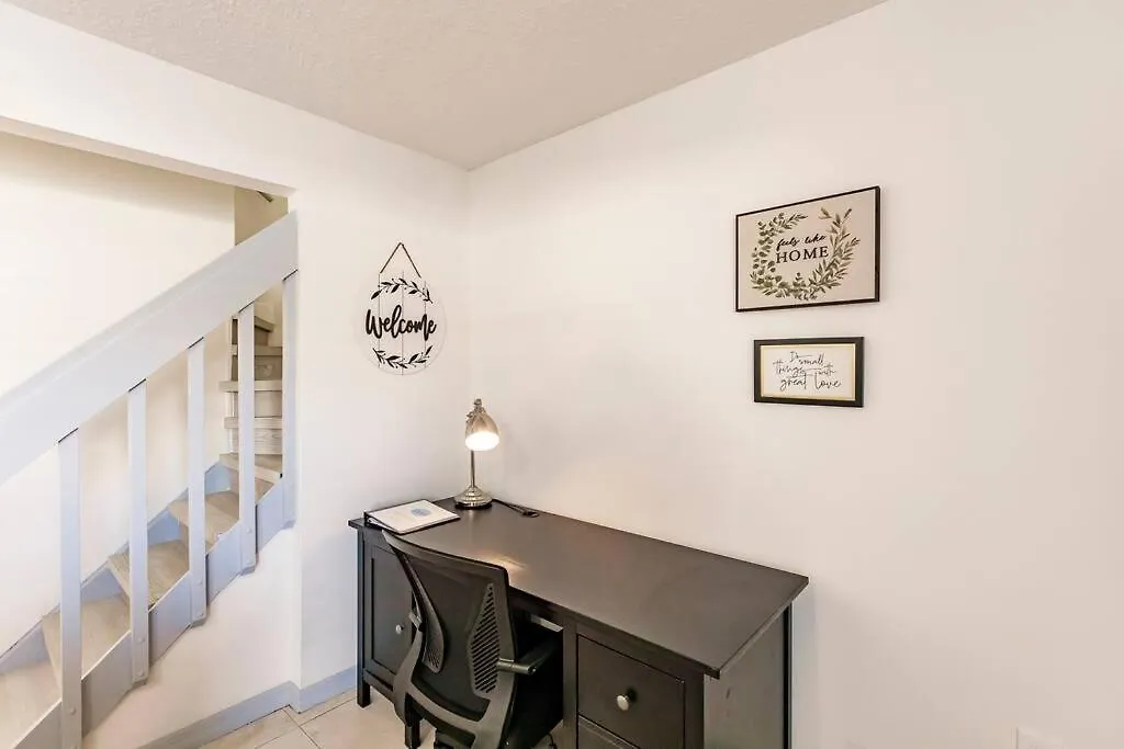 Oasis 7 Mins To Dolphin Mall Mia Ps4 Games Apartment