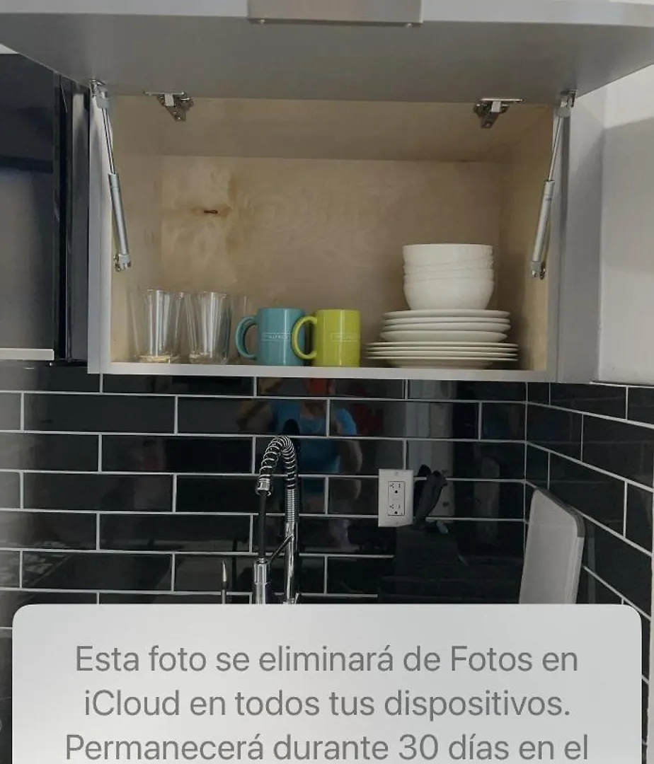 Little Gables Studio-your Escape-10min Airport Apartment *