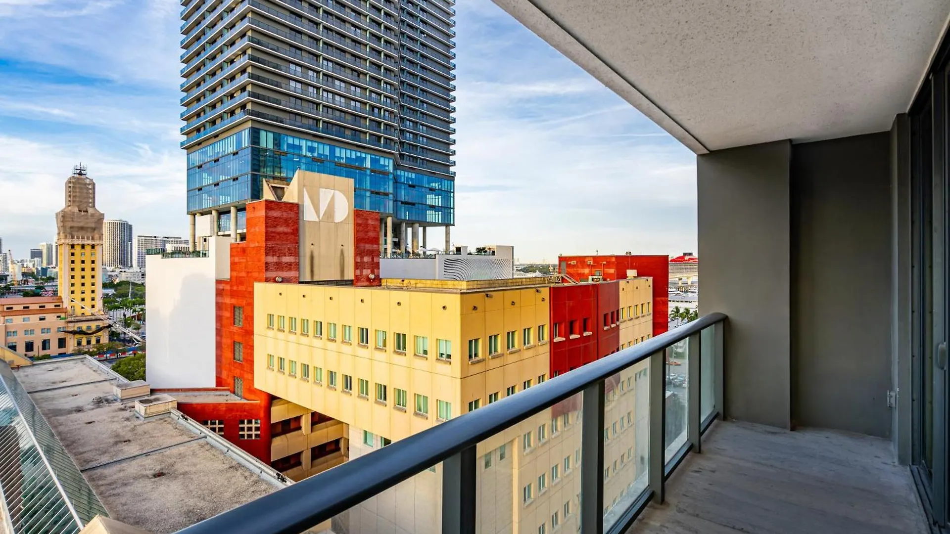 Sublime In The Heart Of Downtown Apartment *