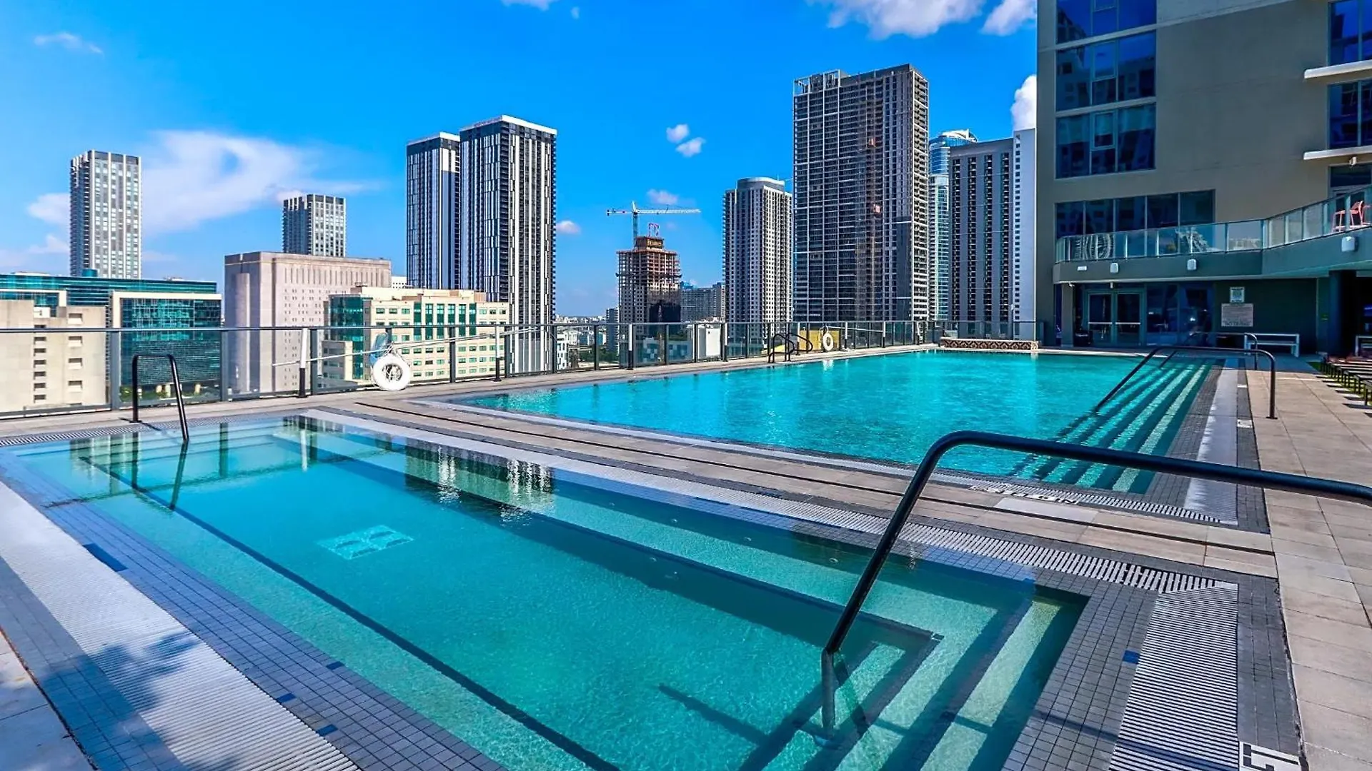 Dt Apartment *