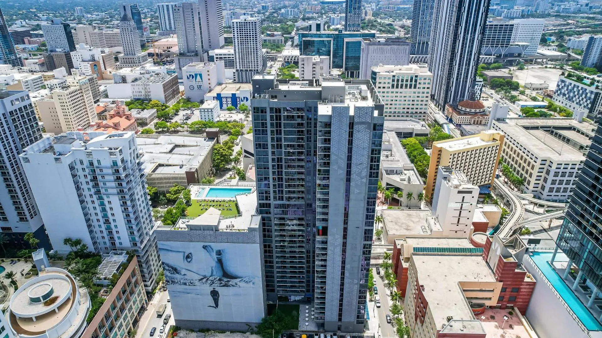 Exceptional In The Heart On Downtown Miami