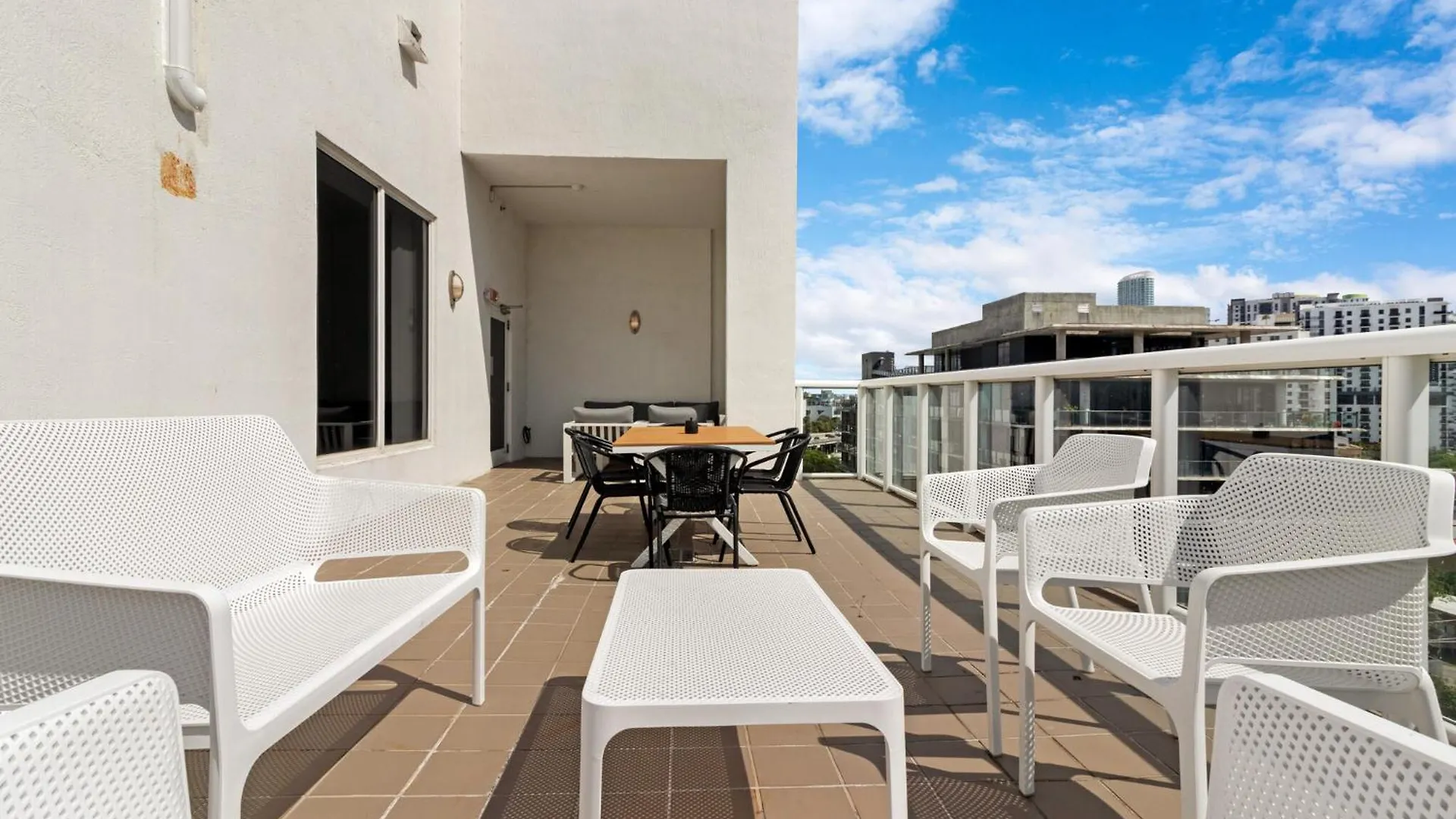Roami At Habitat Brickell 4*