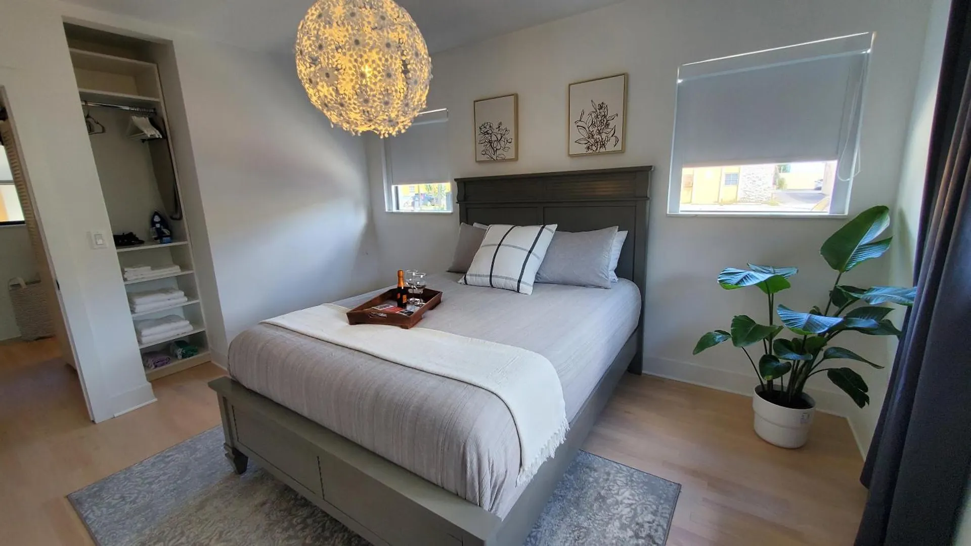 Casa Cuba In Little Havana, Brickell, Calle 8 And 10 Minutes To The Free Parking Appartement *