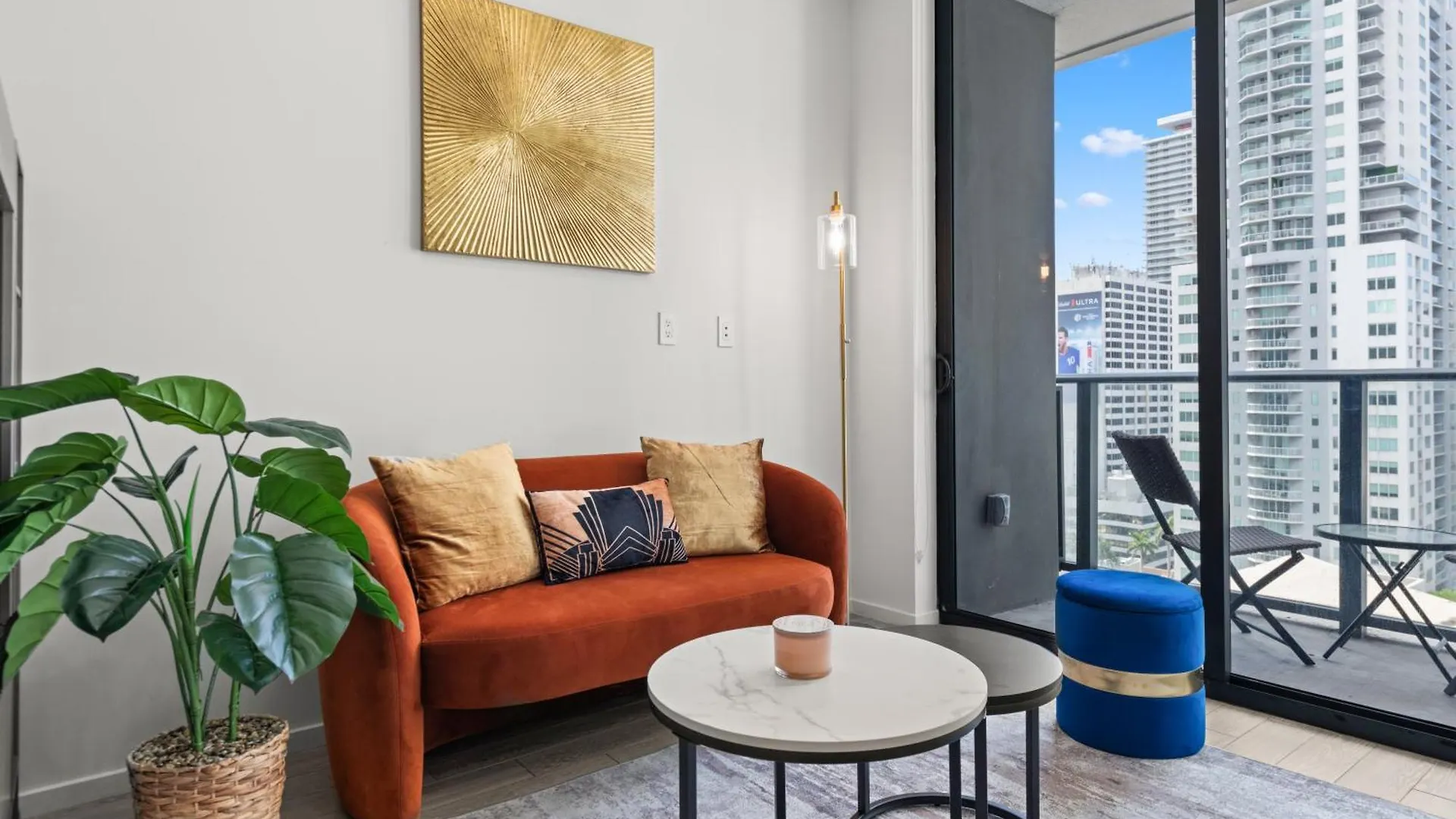 Apartment Breezy Luxury Residences - Near Kaseya Center Miami