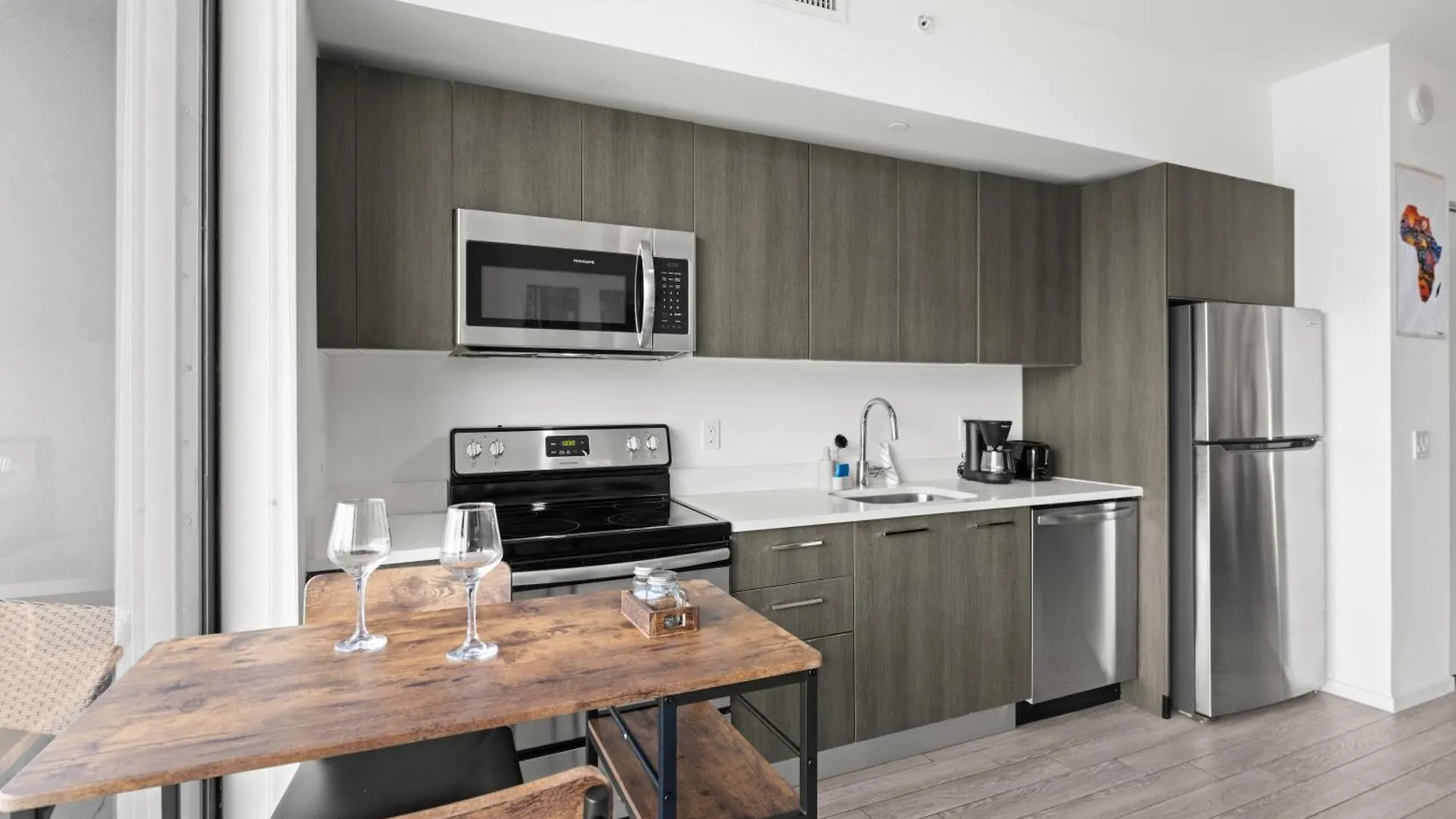 Breezy Luxury Residences - Near Kaseya Center 迈阿密