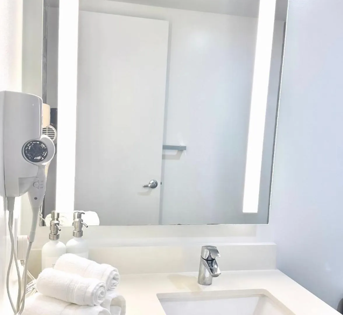 Apartment Modern & Chic Downtown One Block From Bayside Marketplace - Free Parking Miami