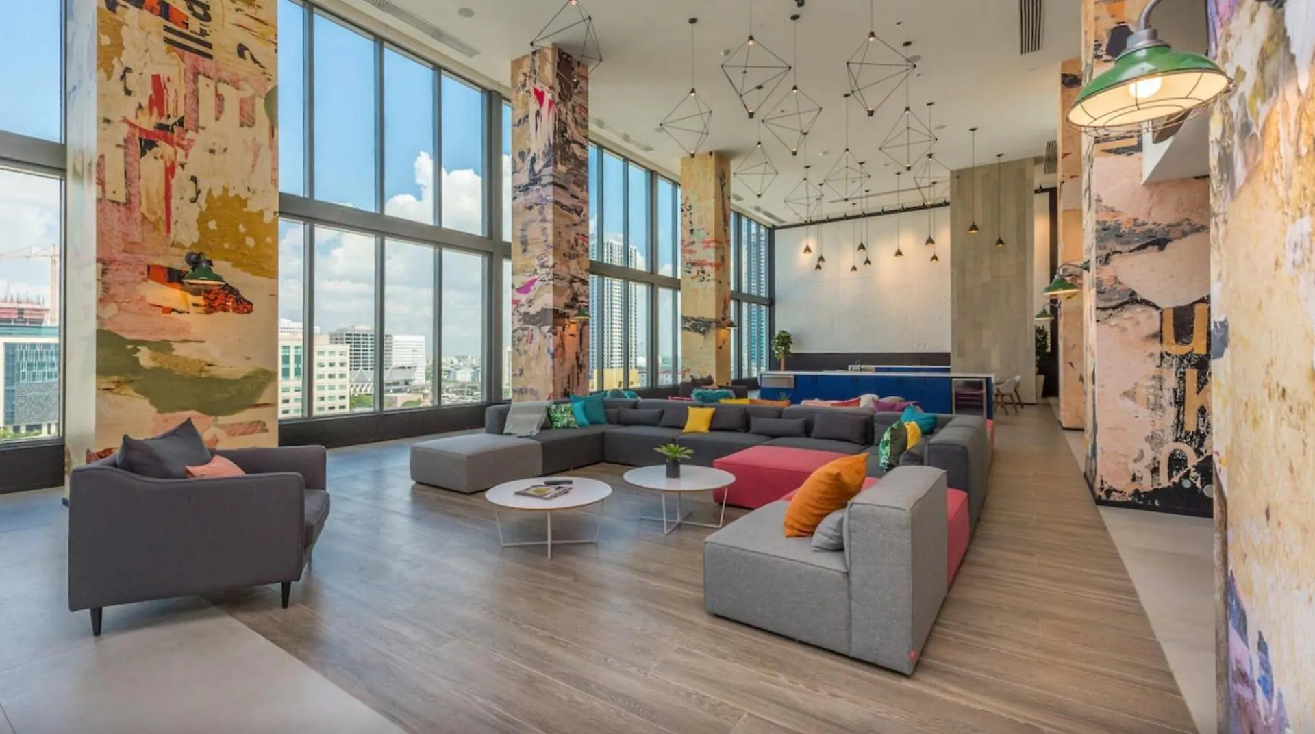 Modern & Chic Downtown One Block From Bayside Marketplace - Free Parking Miami