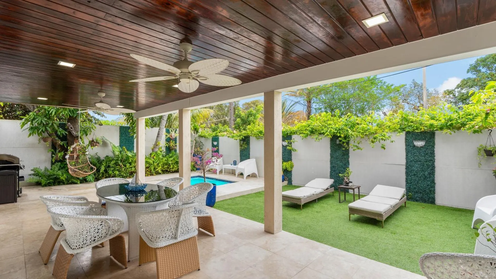 D'mauchi House * Miami