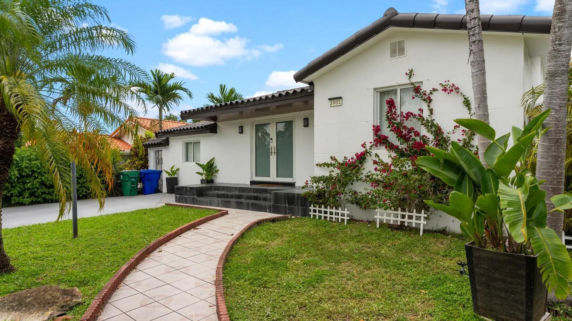 D'mauchi House Villa
