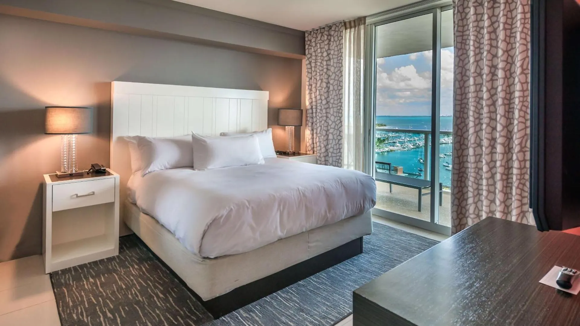 Hotel Arya Bw Premier Collection 4*