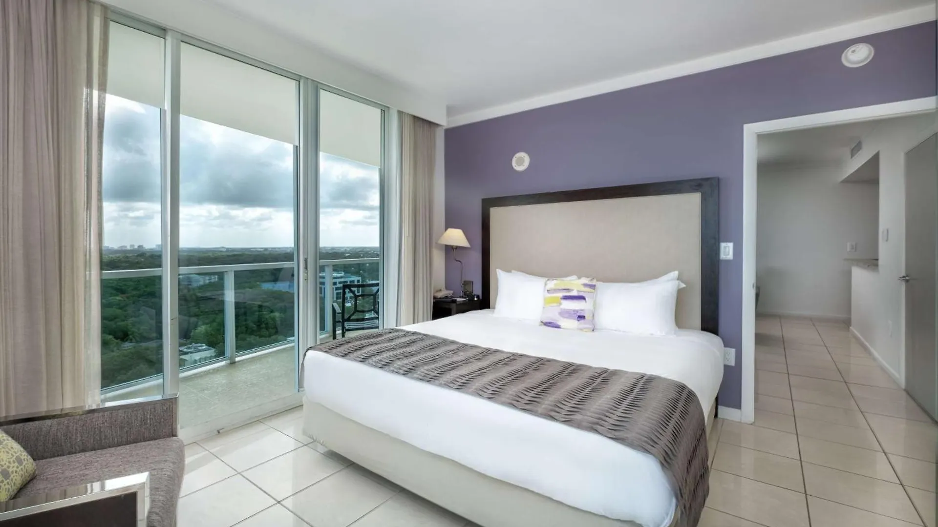 Arya Bw Premier Collection Hotel 4*