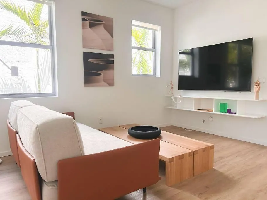 Haus Design District Apartment Miami
