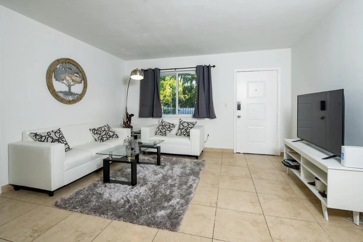 Abundant 3bd King Bed Free Parking Wi-fi * Miami