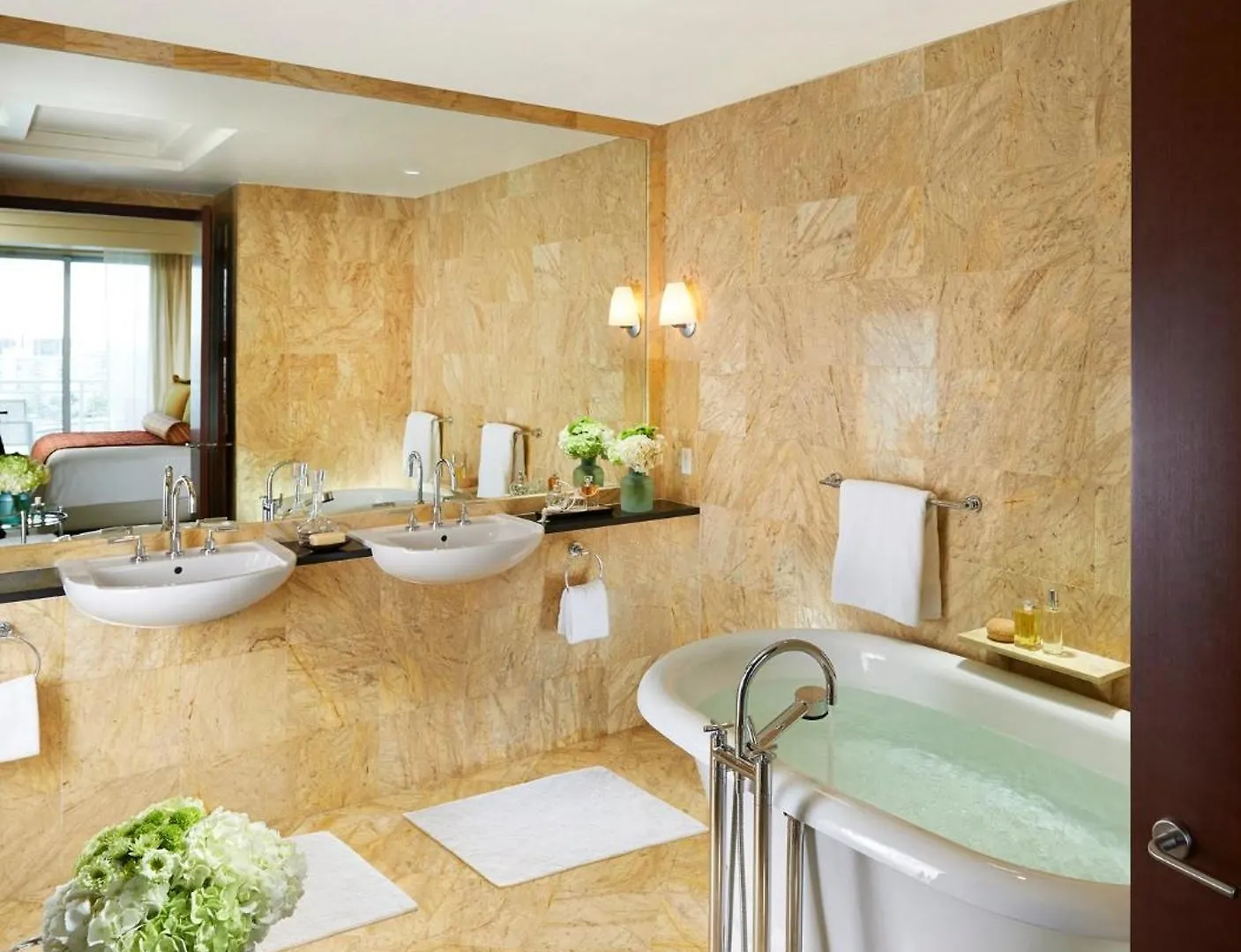 Mandarin Oriental,