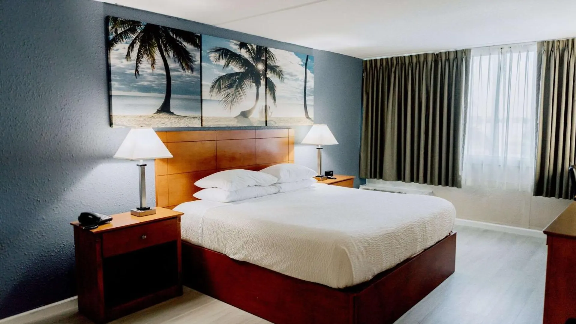 Envision International Airport 3*
