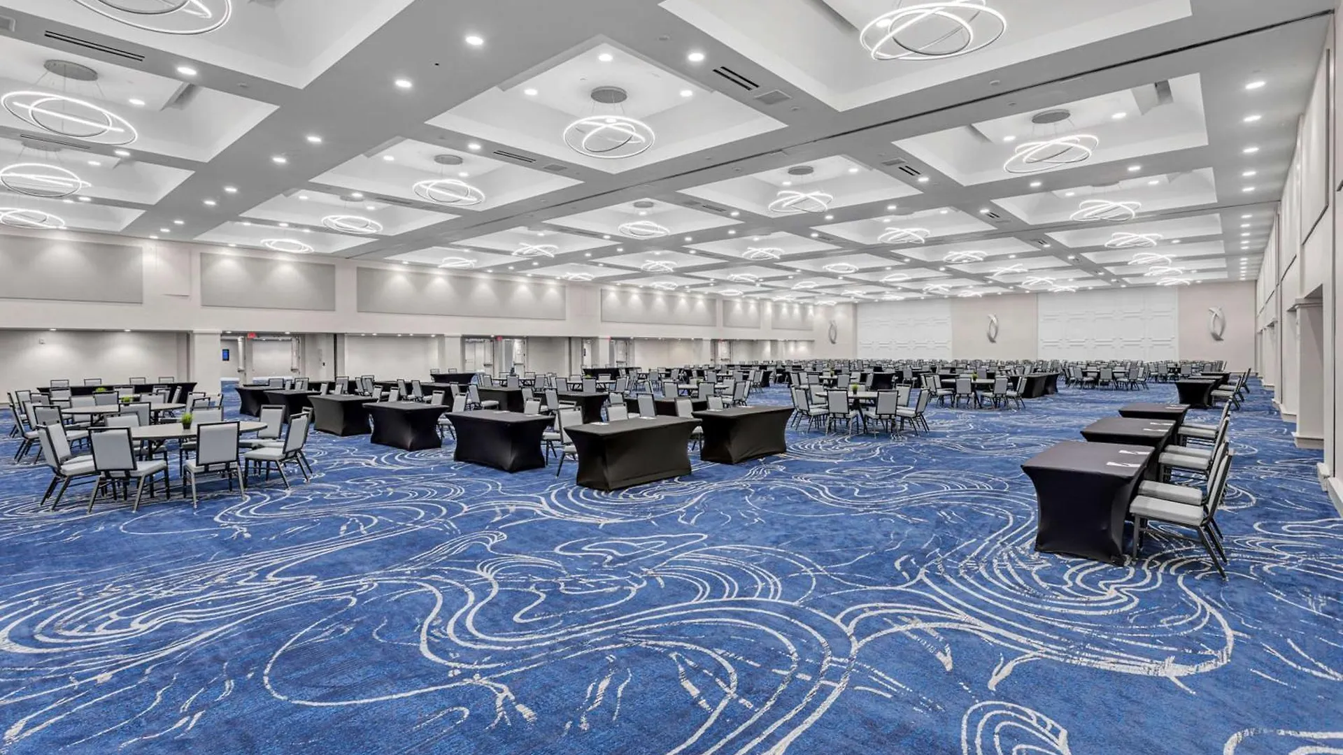Hilton Downtown 4*