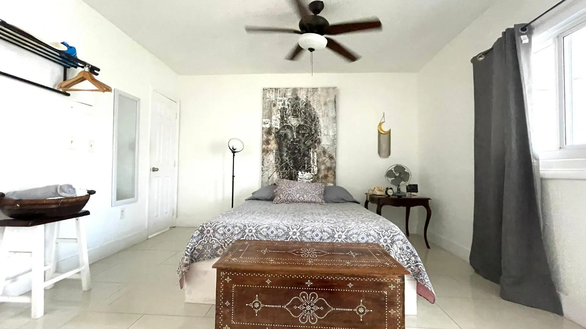 Private Blocks From Coconut Grove Apartment Miami