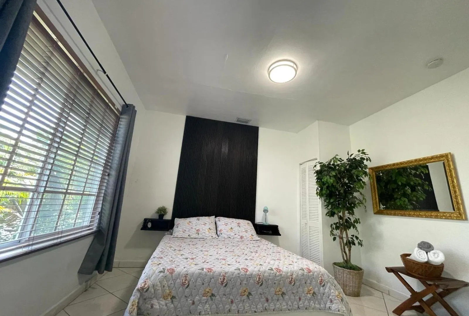 Private Next To Calle Ocho Miami