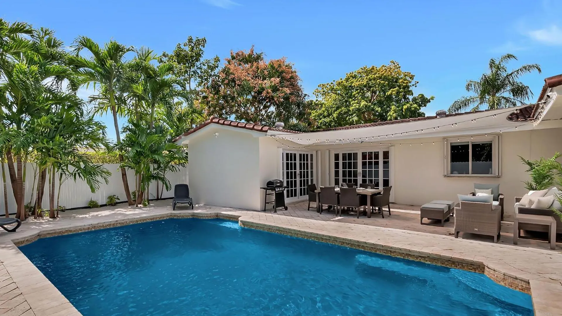 Gated Blanca 5br 3ba With Heated Pool & Bbq Apartment
