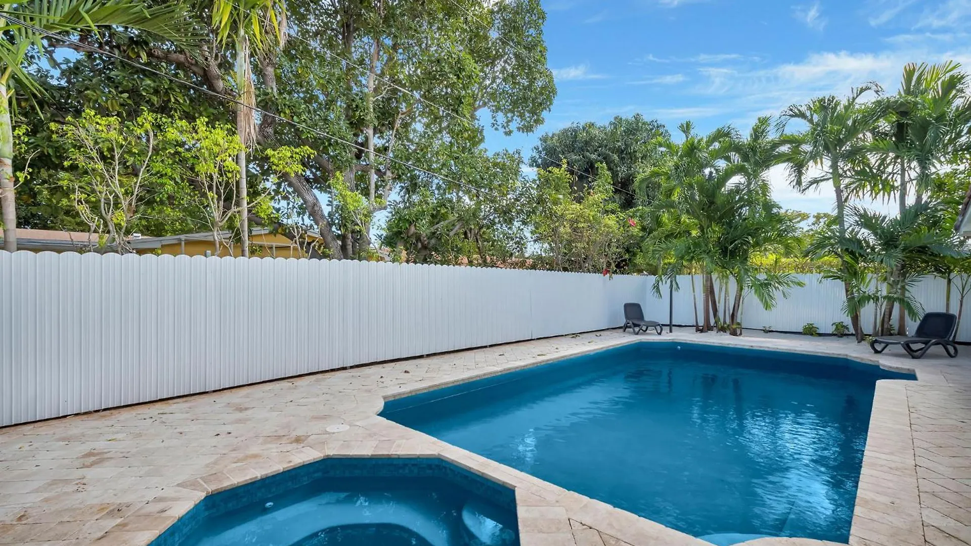 Gated Blanca 5br 3ba With Heated Pool & Bbq Apartment Miami