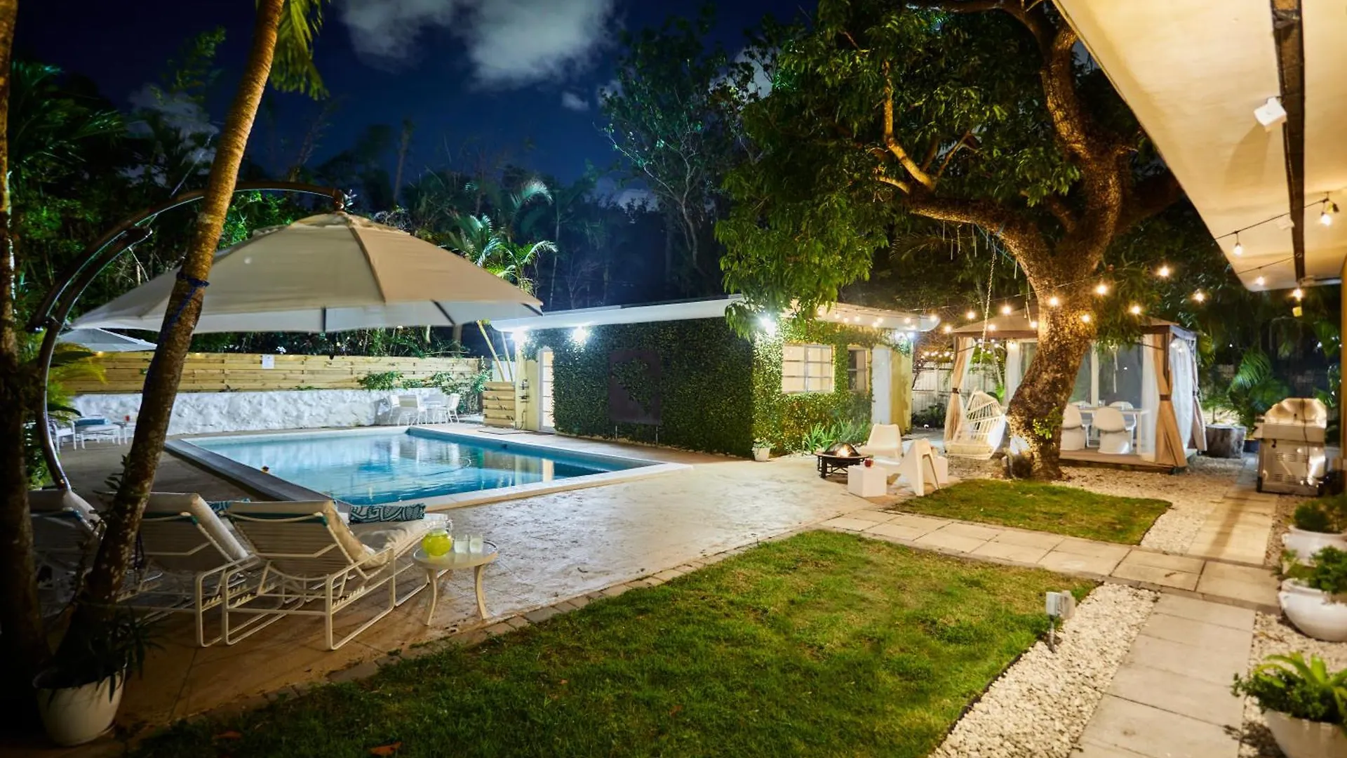 Private Pool Oasis Villa *