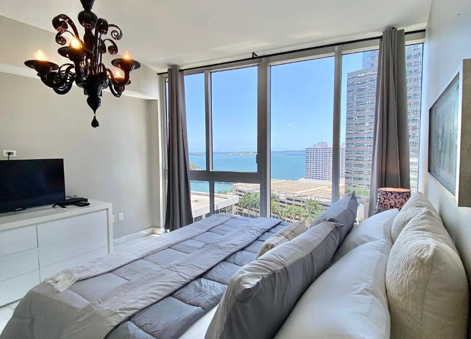 Breathtaking Views At Icon W Lux Brickell Apartment Miami