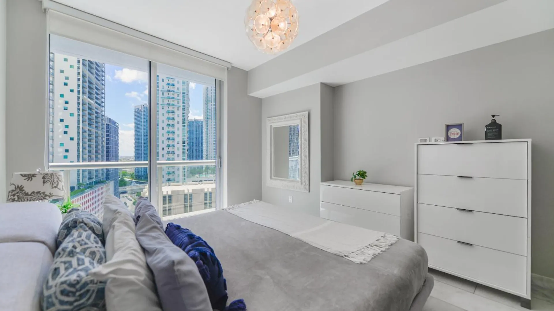 Breathtaking Views At Icon W Lux Brickell *
