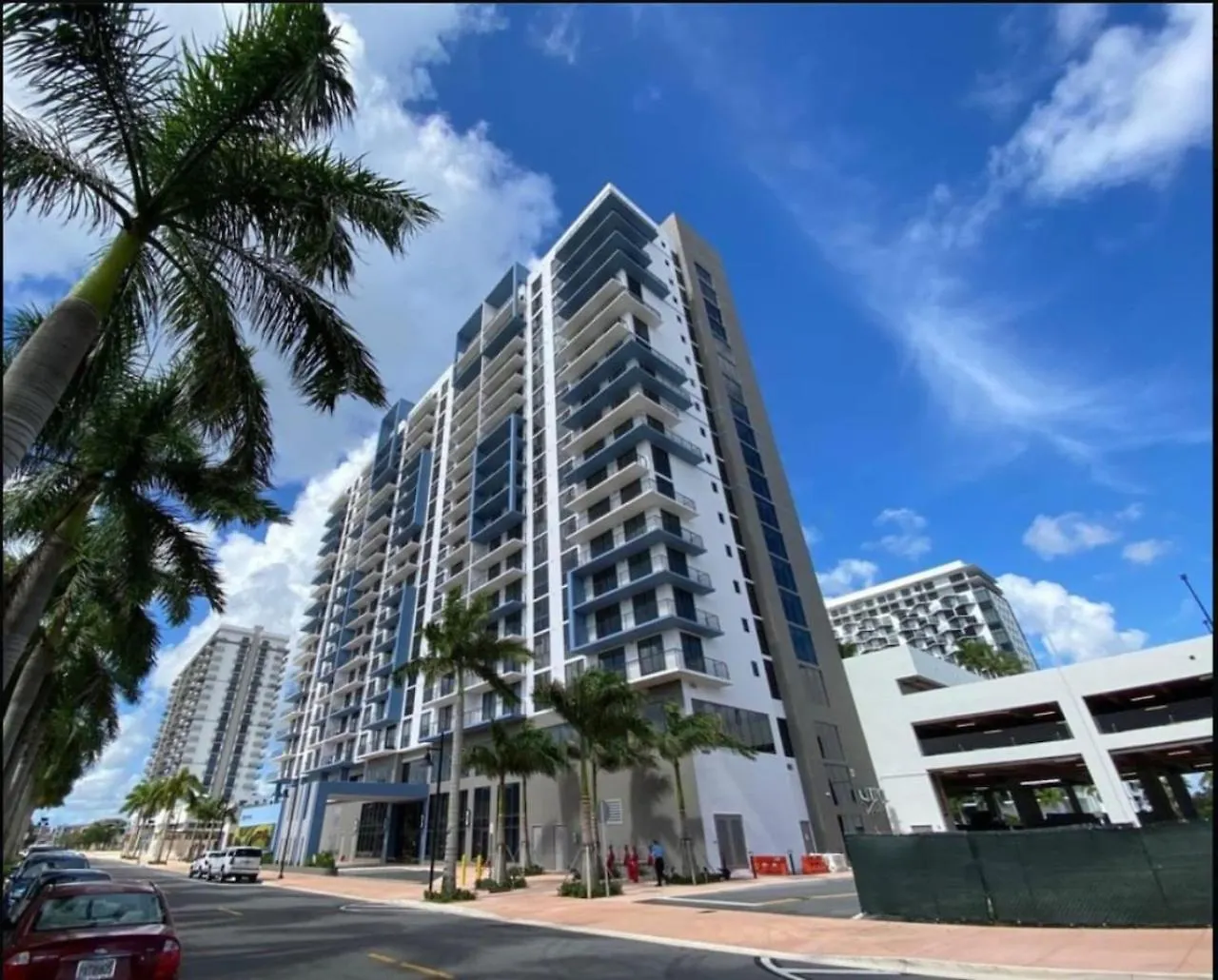 Style Luxury Living In Doral, Apartment Miami