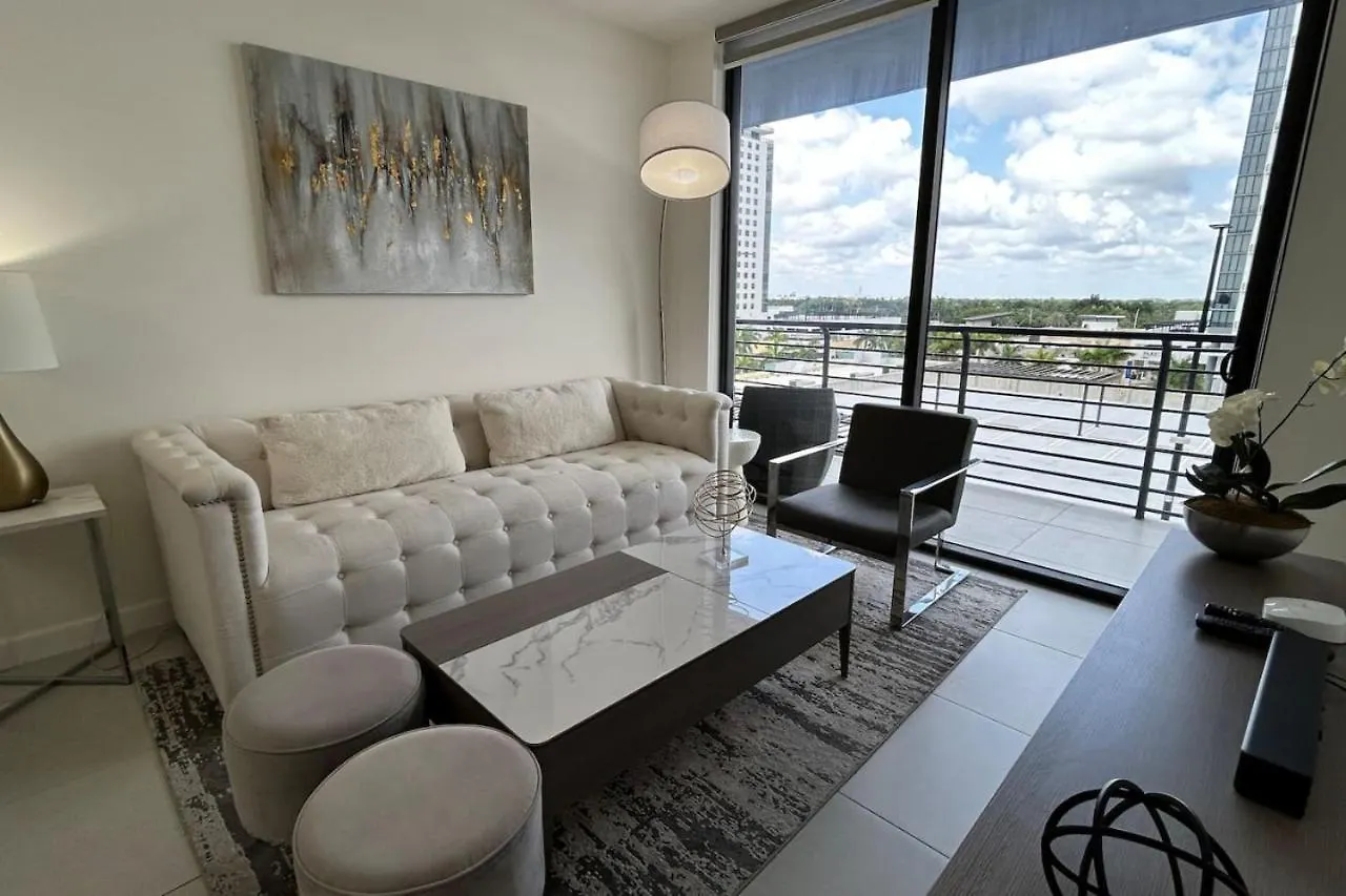 Style Luxury Living In Doral, Apartment