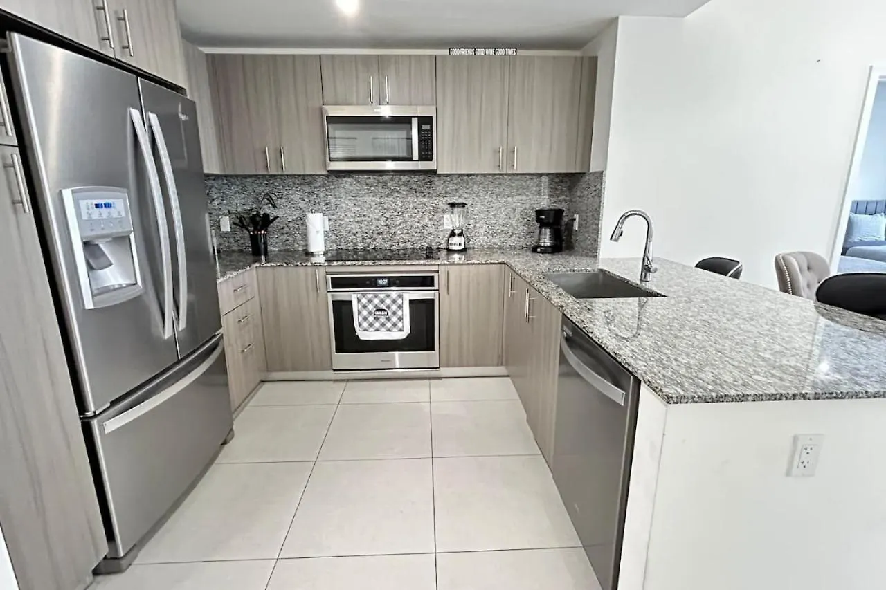 Apartment Style Luxury Living In Doral, *