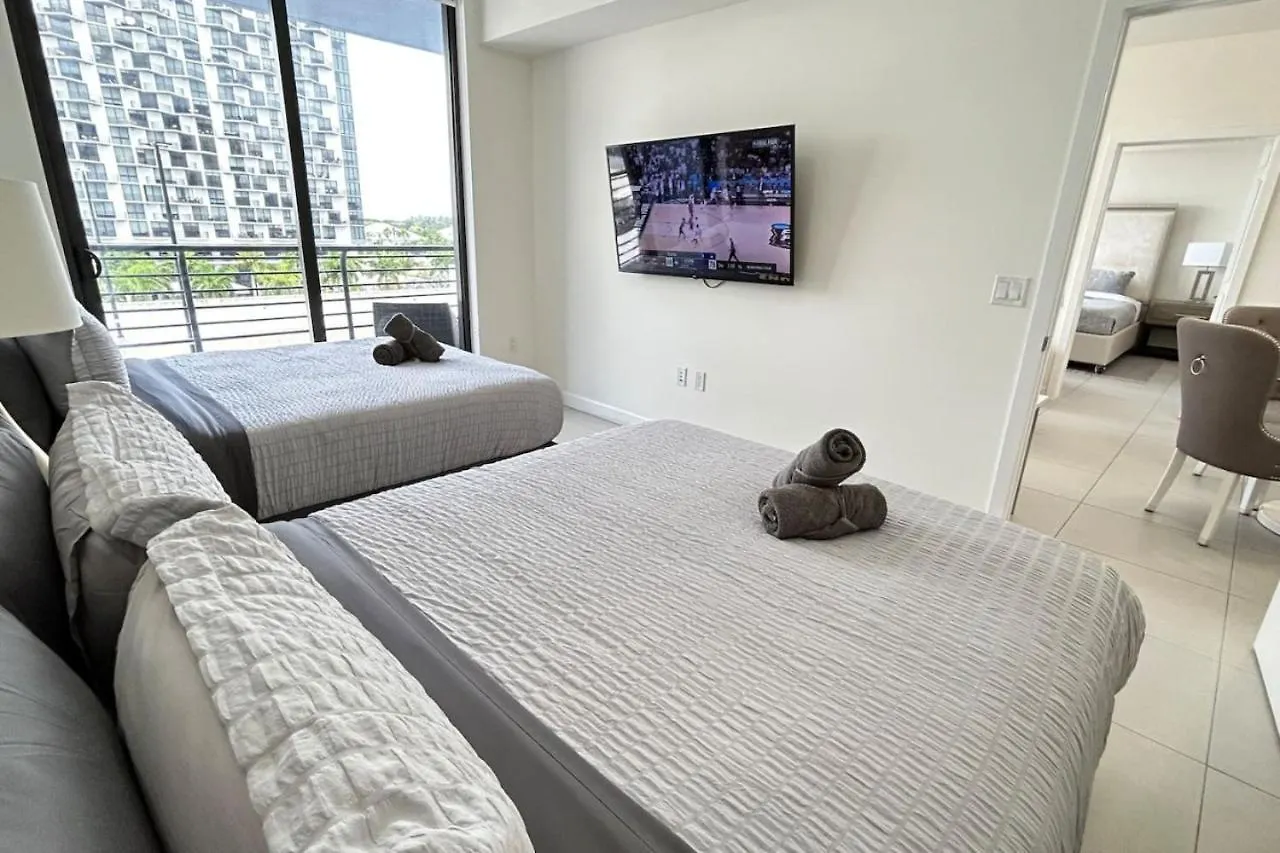 Style Luxury Living In Doral, Miami