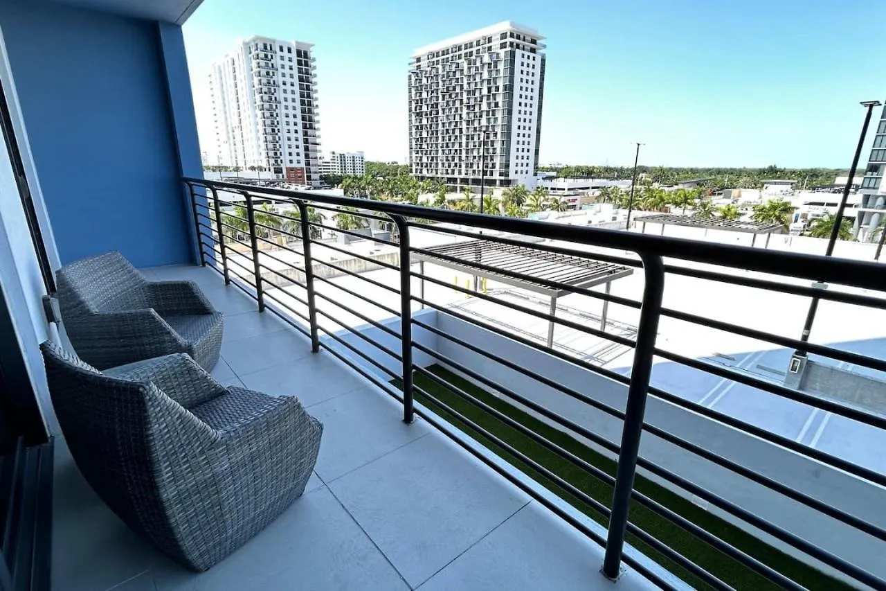 Style Luxury Living In Doral, * Miami