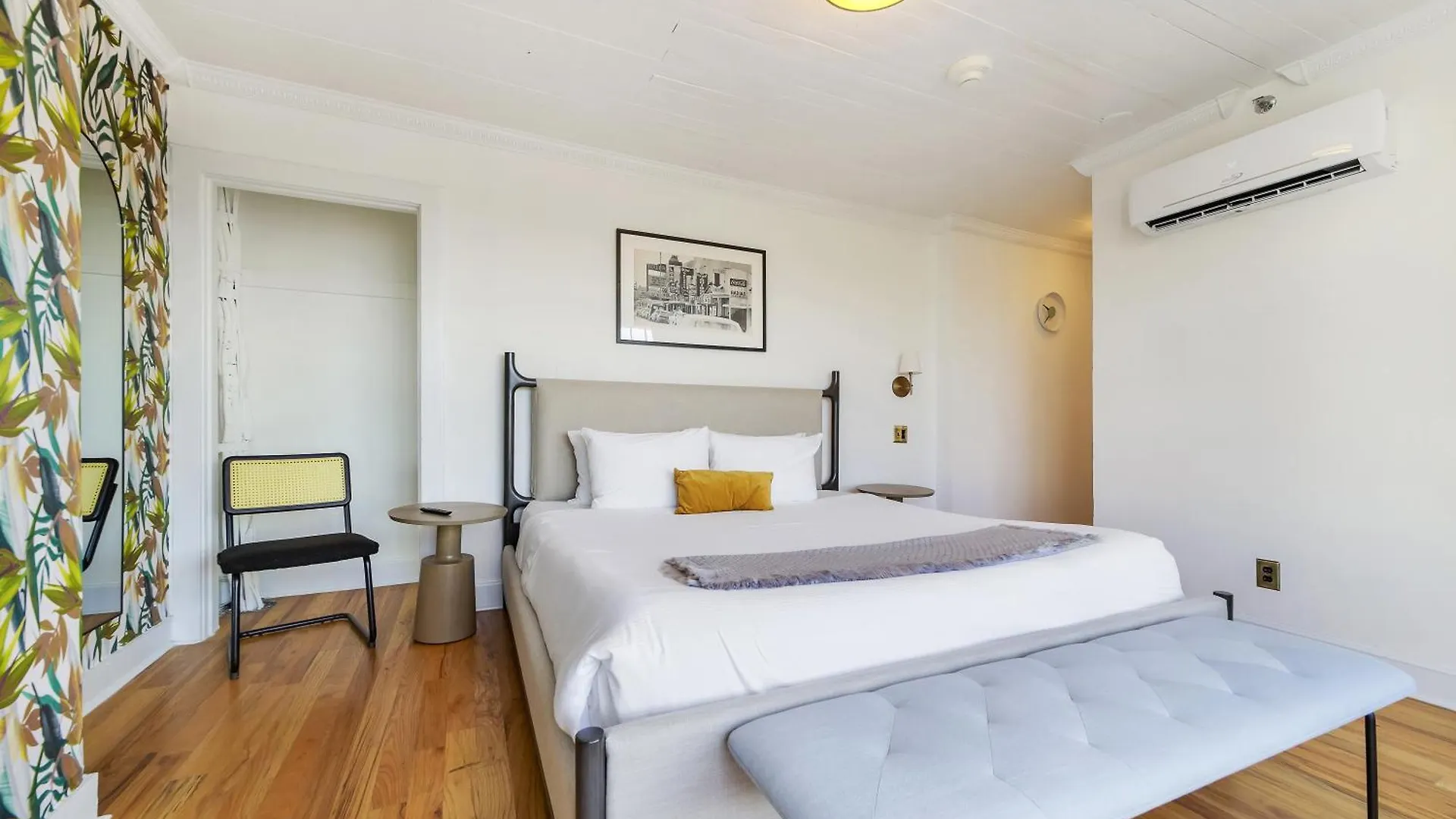 Hotel Tower Little Havana 3*