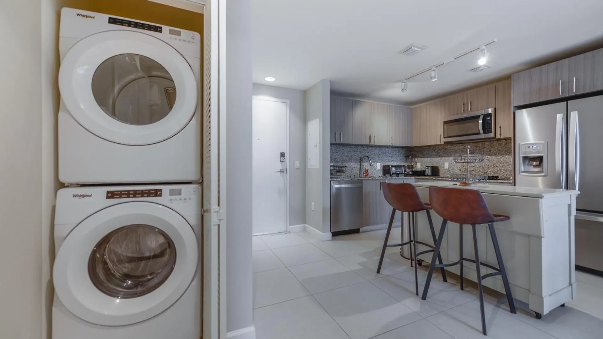 Modern At Downtown Doral Park
