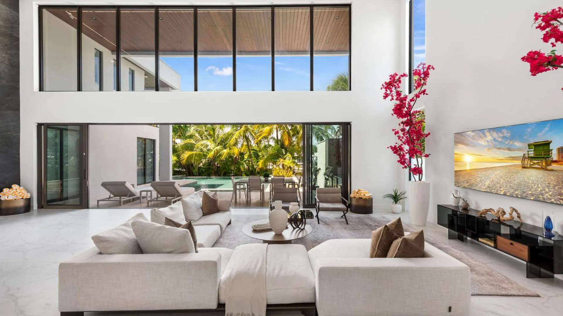Villa Waterfront 6 Bedrooms Sleeps 14 People Miami