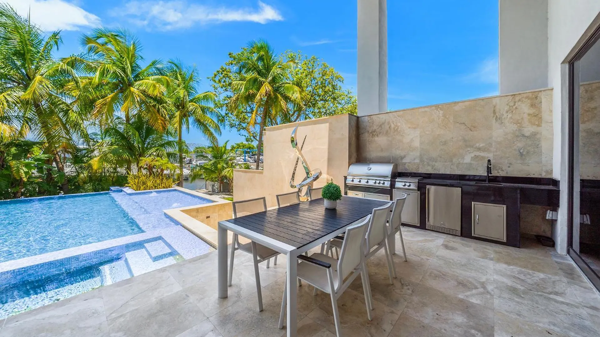 Waterfront 6 Bedrooms Sleeps 14 People Miami