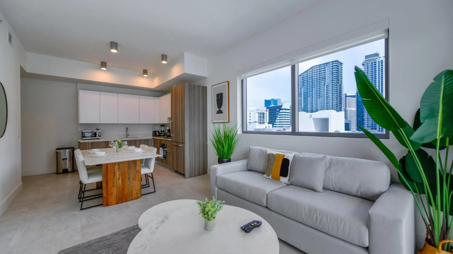With Amazing Views In The Heart Of Brickell Miami