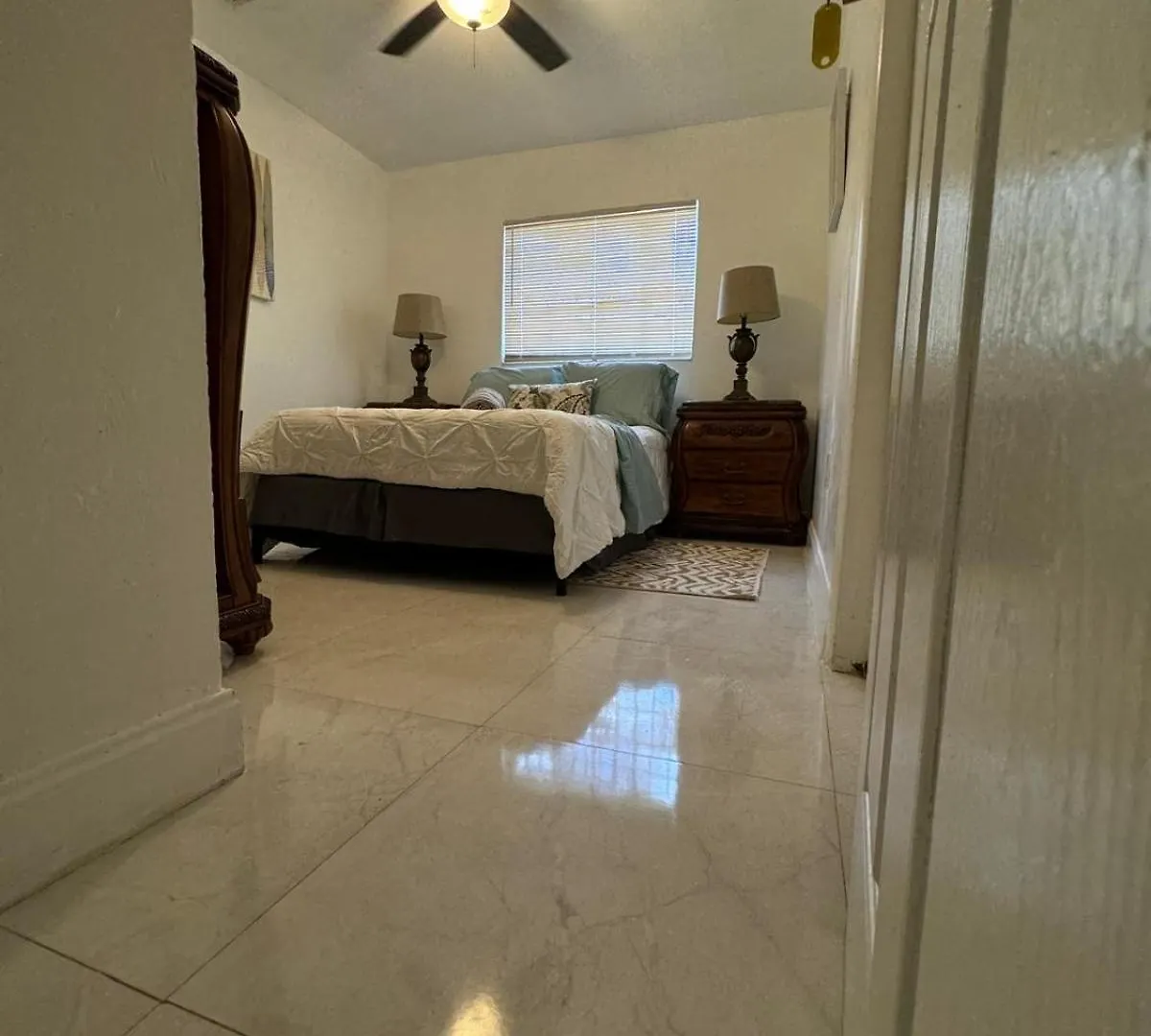 Ludge By Airport Hostel *