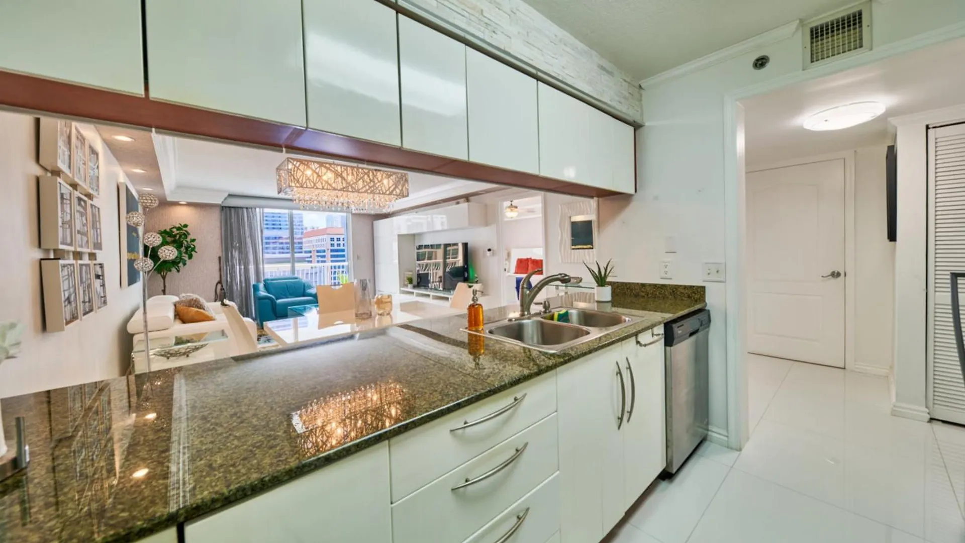 Serene View 1 Br * Miami