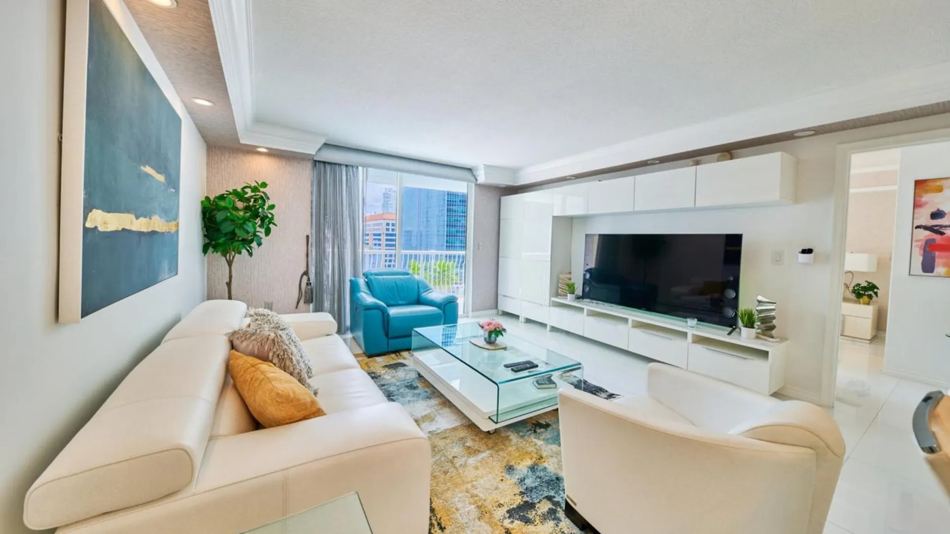 Serene View 1 Br Miami