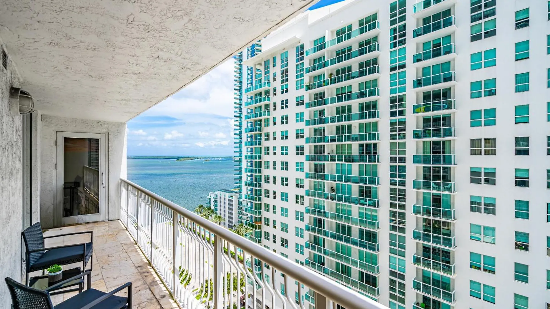 Serene View 1 Br * Miami